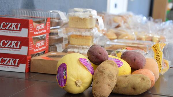 speghetti squash, potatos and food pantry pastries